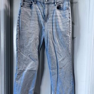 Women's American Eagle Mom Jeans